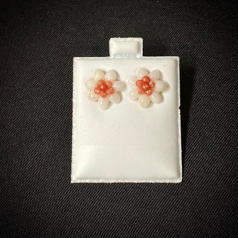 Ni'ihau Kahelelani ‘Ākala Pua and White Trivia Oryza Shell Flower Earrings