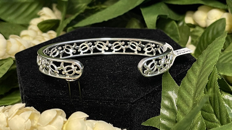 Hawaiian Heirloom Cuff Bracelet