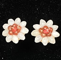 Ni'ihau Kahelelani māku‘e, Kahelelani ‘ula‘ula, and White Trivia Oryza Shell Flower Earrings