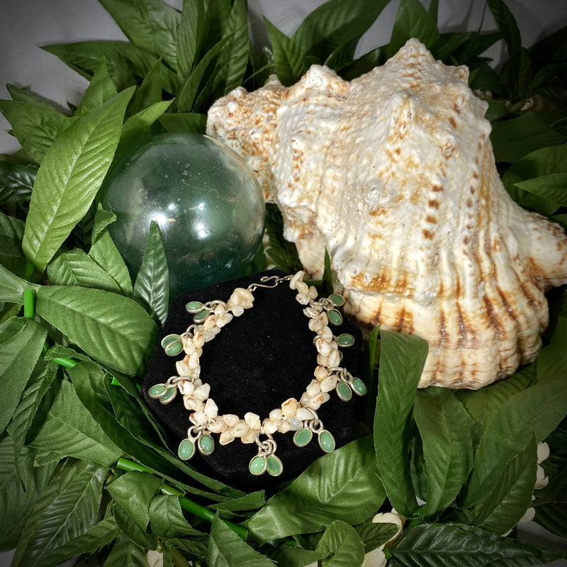 Ni'ihau Momi Shell Pikake Style with Jade Dangles 9" Bracelet