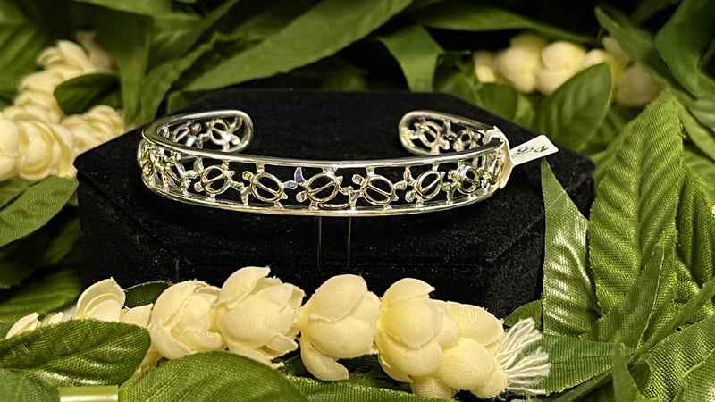Hawaiian Heirloom Cuff Bracelet