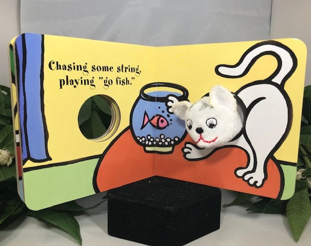 Finger Puppet Book - Little Kitten