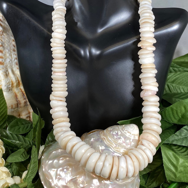 Moloka'i Puka Shell Necklace -